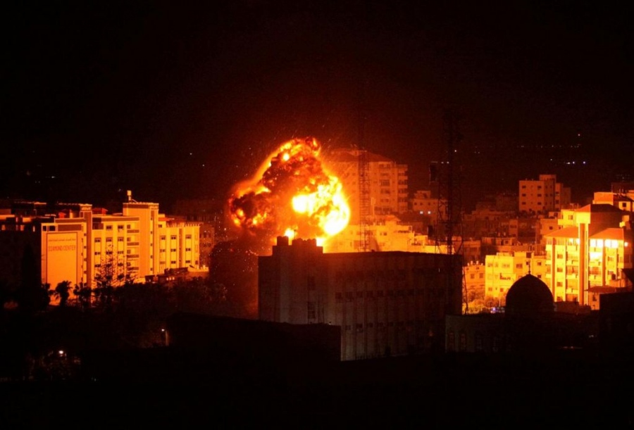 Πρωτοφανής εισβολή της Χαμάς στο Ισραήλ με 5.000 ρουκέτες, ισραηλινή επίθεση στη Γάζα – 298 νεκροί,  2.500 τραυματίες