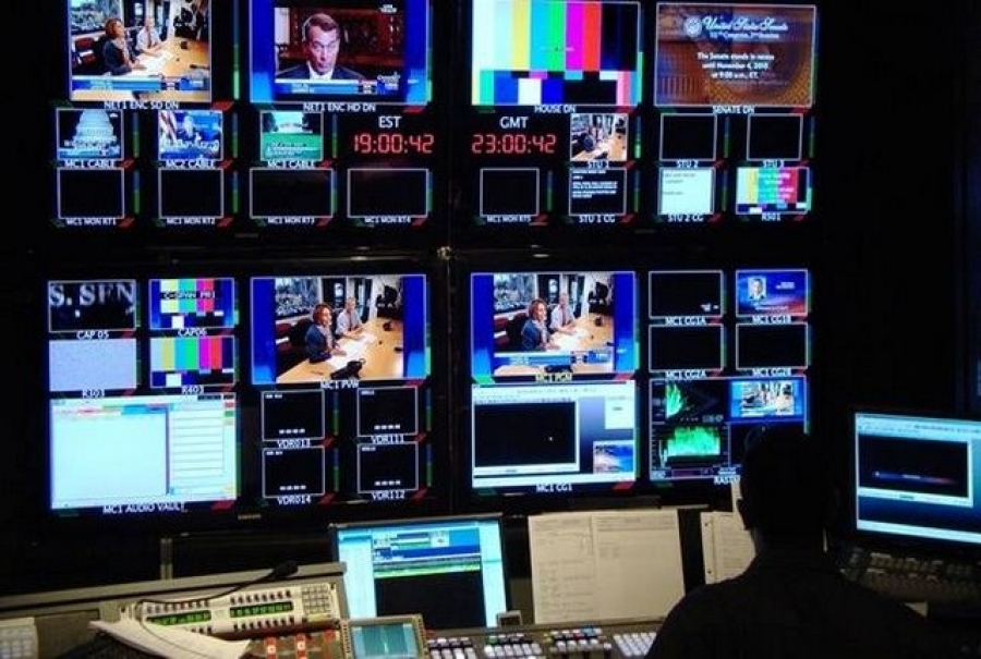 Έρχονται ζημιές για τους τηλεοπτικούς σταθμούς - Το φρένο στη διαφημιστική δαπάνη και ο «πόλεμος» που άνοιξε ο ΣΚΑΙ