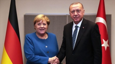 H... κεκλεισμένων των θυρών συνάντηση Erdogan με Merkel - Φιλικό κλίμα και χαμόγελα