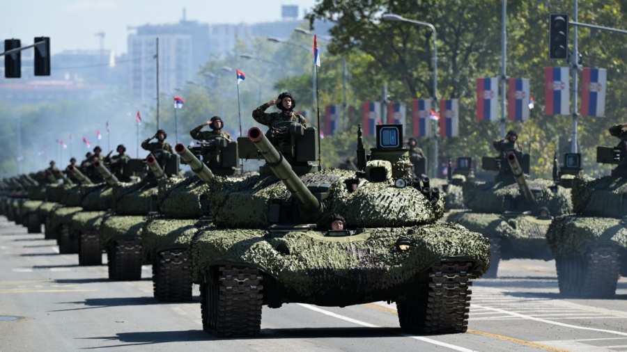 Μήνυμα ετοιμότητας από Vučić: Είμαστε έτοιμοι για πόλεμο - Όποιος μας επιτεθεί θα συντριβεί