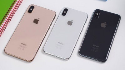 Apple: Οι πωλήσεις των iPhones βυθίζονται καθώς η αγορά των smartphones κατρακυλά λόγω κορωνοϊού