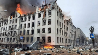 Σφυροκοπούν την Ουκρανία οι Ρώσοι - Υπό πολιορκία Κίεβο, Χάρκοβο, Μαριούπολη - Στις 3/3 οι διαπραγματεύσεις