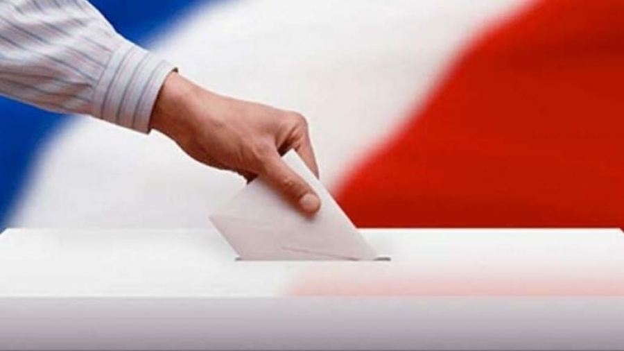 Γαλλία – περιφερειακές εκλογές: Κέρδη για τη δεξιά, απογοήτευση για την ακροδεξιά της Le Pen