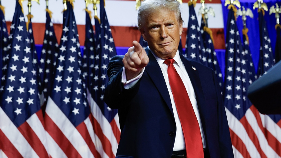 Γρίφος από Trump για Hormuz: Η Κίνα είναι πολύ χαρούμενη που ανοίγω το Στενό - Ο Xi θα μου δώσει μια μεγάλη αγκαλιά