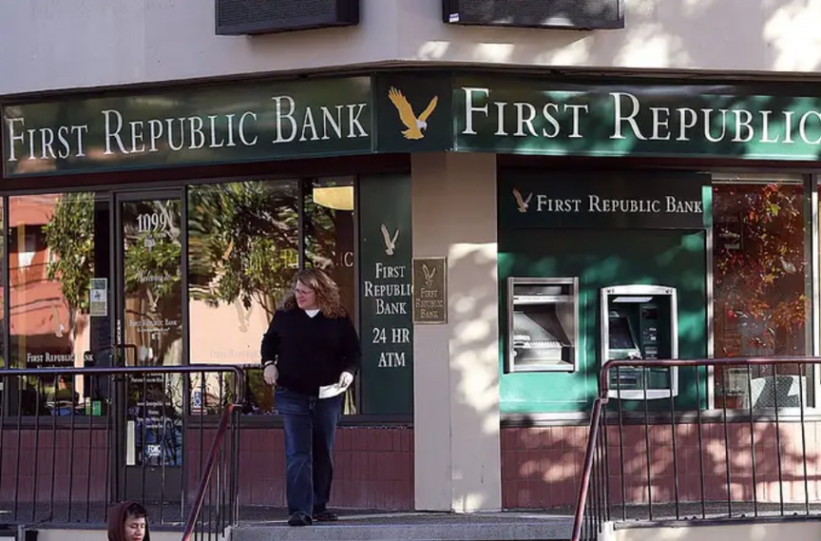 ΗΠΑ – Τραπεζικό ντόμινο: Κάτι συμβαίνει με την First Republic Bank - Έκτακτα μέτρα ενίσχυσης της ρευστότητας σχεδιάζει η Fed