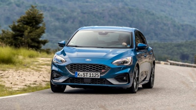 Διαθέσιμα τα νέα Ford Focus ST από 33.735€