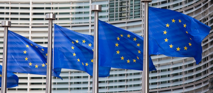 ΕΛΙΑΜΕΠ: Αυτά τα όπλα επιστράτευσε η ΕΕ κατά της πανδημίας του κορωνοϊού