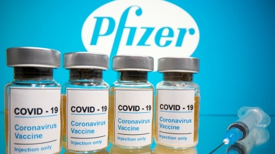Η Pfizer θα υποβάλει στοιχεία για την ανάγκη 4ης δόσης εμβολίου για τον Covid 19