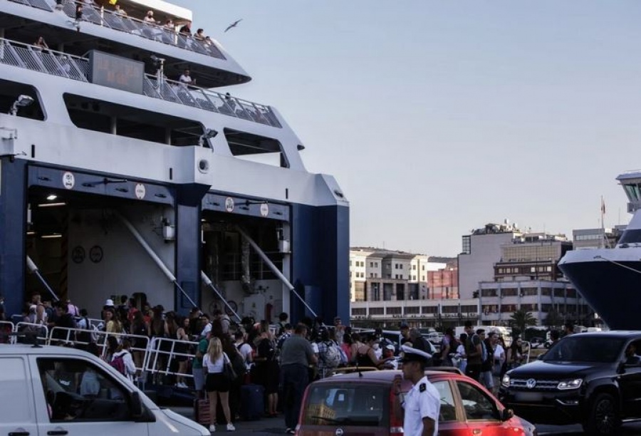 Αυξημένη η κίνηση στα λιμάνια Πειραιά, Ραφήνας και Λαυρίου  για το τριήμερο του Αγίου Πνεύματος