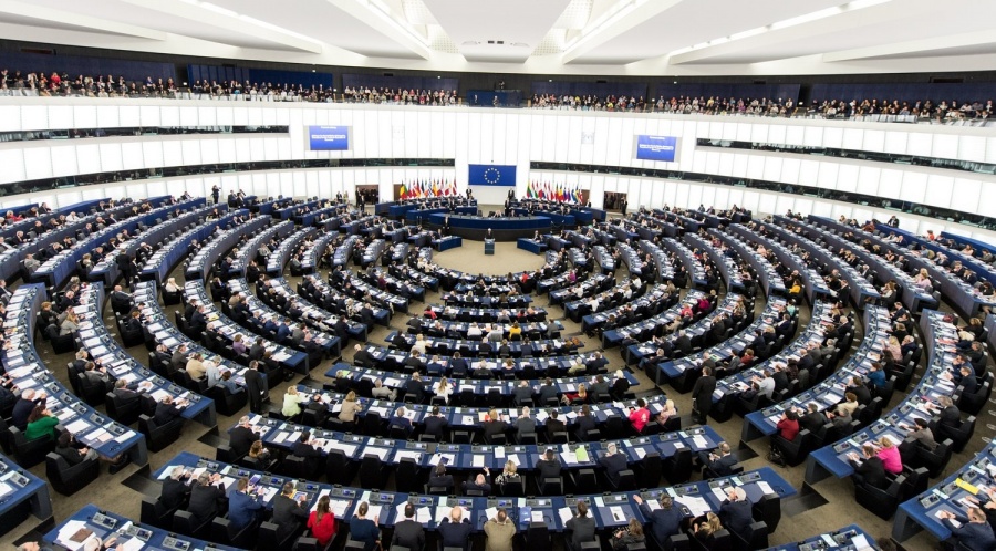 Μεγάλη δημοσκόπηση: Τα ακροδεξιά κόμματα θα διπλασιάσουν τις έδρες τους στο Ευρωκοινοβούλιο