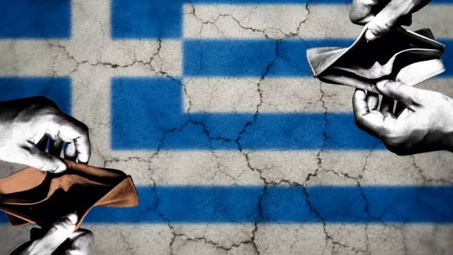 Η Ελλάδα έχει γίνει Καιάδας Φτώχειας αλλά η κυβέρνηση πανηγυρίζει – Ιστορική σφαγή στο εισόδημα, έρχεται κοινωνικός εκτροχιασμός