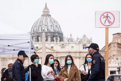 Κορωνοϊός: Λουκέτο στη Βασιλική του Αγίου Πέτρου βάζει ο Πάπας - Σε καραντίνα το Βατικανό