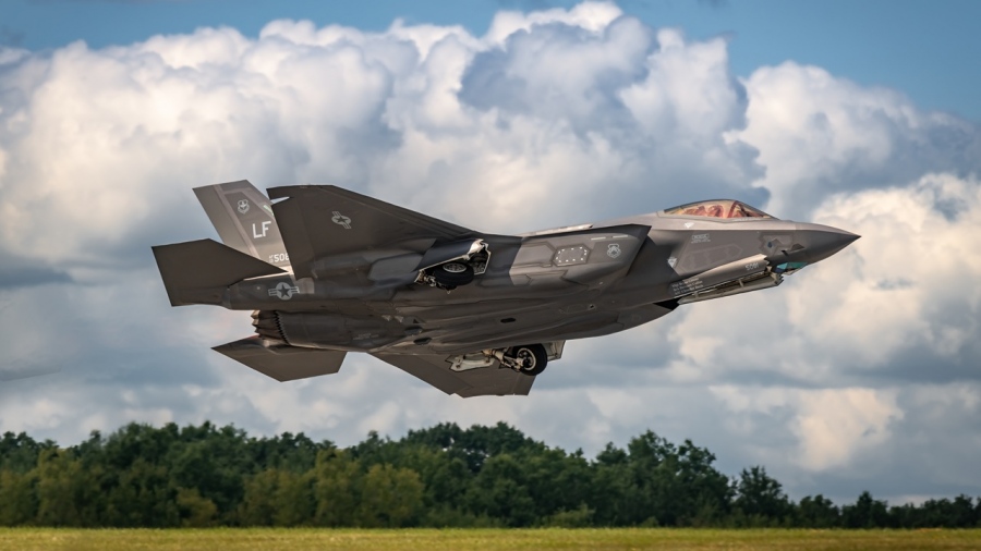 Εκτοξεύεται το κόστος των F-35 και των αρμάτων μάχης Abrams με τους δασμούς – 1 προβληματικό μαχητικό κοστίζει όσο ένα νησί