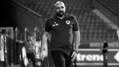Σοκ στο παγκόσμιο ποδόσφαιρο - Ο Mladen Zizovic πέθανε στα 44 του κατά τη διάρκεια αγώνα, πένθος στη Σερβία