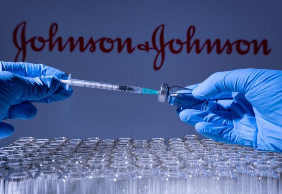 ΗΠΑ - FDA: Επανέλεγχος σε περισσότερες από 100 εκατ. δόσεις του εμβολίου της J&J