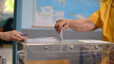 Αυτοδιοικητικές εκλογές - Το πρώτο αποτέλεσμα στην Περιφέρεια Αττικής: Προβάδισμα του Νίκου Χαρδαλιά με 45%