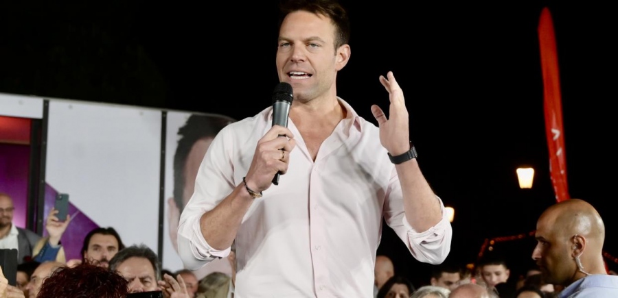 Κασσελάκης για Πόθεν Έσχες: Με τον ιδρώτα μου έβγαλα εκατομμύρια ευρώ - Πού είναι οι offshore του Μητσοτάκη;