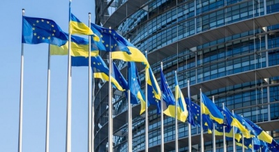 Το ύπουλο σχέδιο της Κομισιόν για να βάλει Ουκρανία και Μολδαβία στην ΕΕ – Πώς θέλουν να «ξεγελάσουν» τον Orban