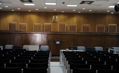 Προσφυγή της Ένωσης Αθέων στο... Ευρωπαϊκό Δικαστήριο για τις ιερές εικόνες στα δικαστήρια