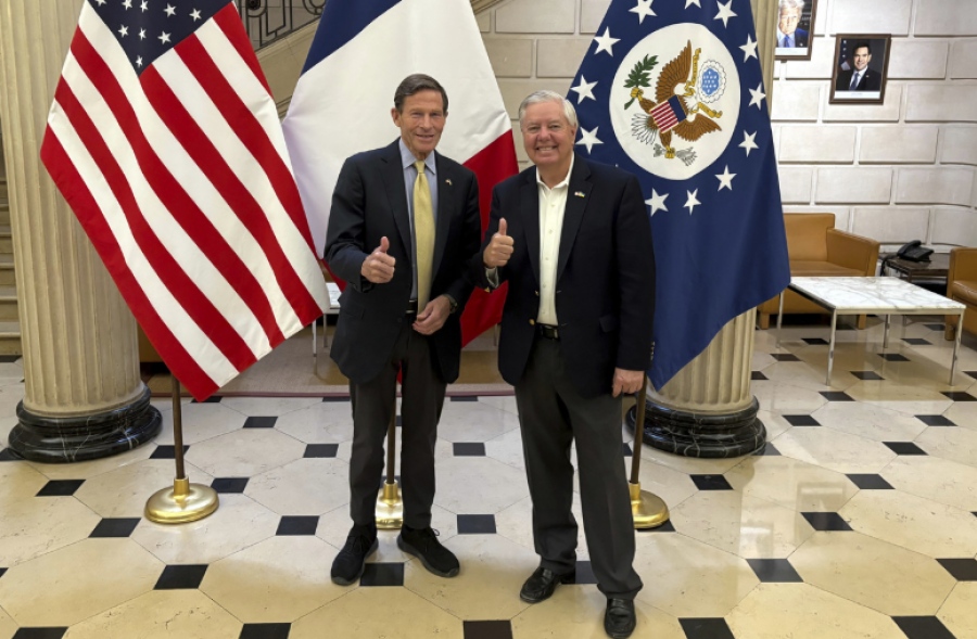 Αυτοκτονία για την οικονομία των ΗΠΑ οι νέες κυρώσεις στις ρωσικές ενεργειακές εξαγωγές – Κίνδυνος για δασμούς 500% σε Κίνα και Ινδία