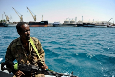 Οι Σομαλοί πειρατές επέστρεψαν και αυξάνουν τον φόβο για την παγκόσμια ναυτιλία