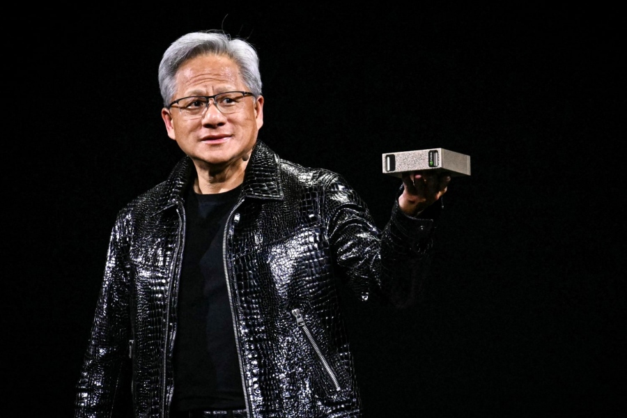 Huang (CEO Nvidia): Οι ΗΠΑ υποτίμησαν την Κίνα τεχνολογικά και τώρα το πληρώνουν πολύ ακριβά