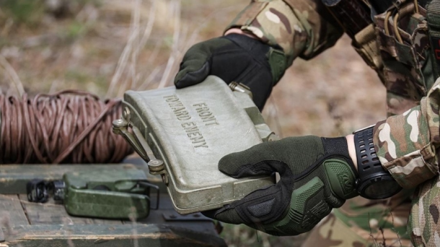 Το NATO οχυρώνεται για πόλεμο κατά της Ρωσίας - Ναρκοθετούν 2.400 χιλιόμετρα εδάφους κατά μήκος των συνόρων