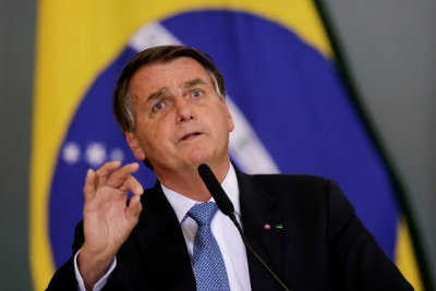 Μπλόκο στον ανεμβολίαστο Βραζιλιάνο πρόεδρο που ήθελε να παρακολουθήσει ποδοσφαιρικό αγώνα
