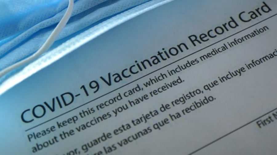 ΗΠΑ: Ζητούνται εργαζόμενοι με πιστοποιητικό εμβολιασμού – Τι δείχνουν οι αγγελίες των εταιρειών