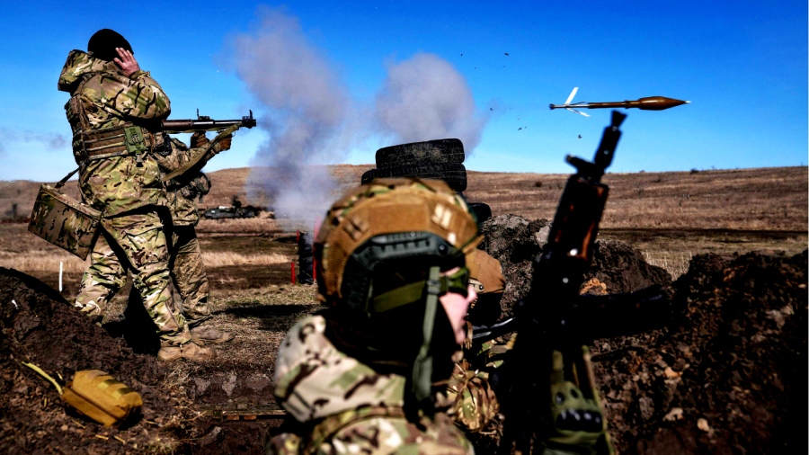 Η Ρωσία σπάει τον πιο κρίσιμο κρίκο της ουκρανικής άμυνας - Η μάχη του Rodynske κρίνει ολόκληρο το μέτωπο του Donbass