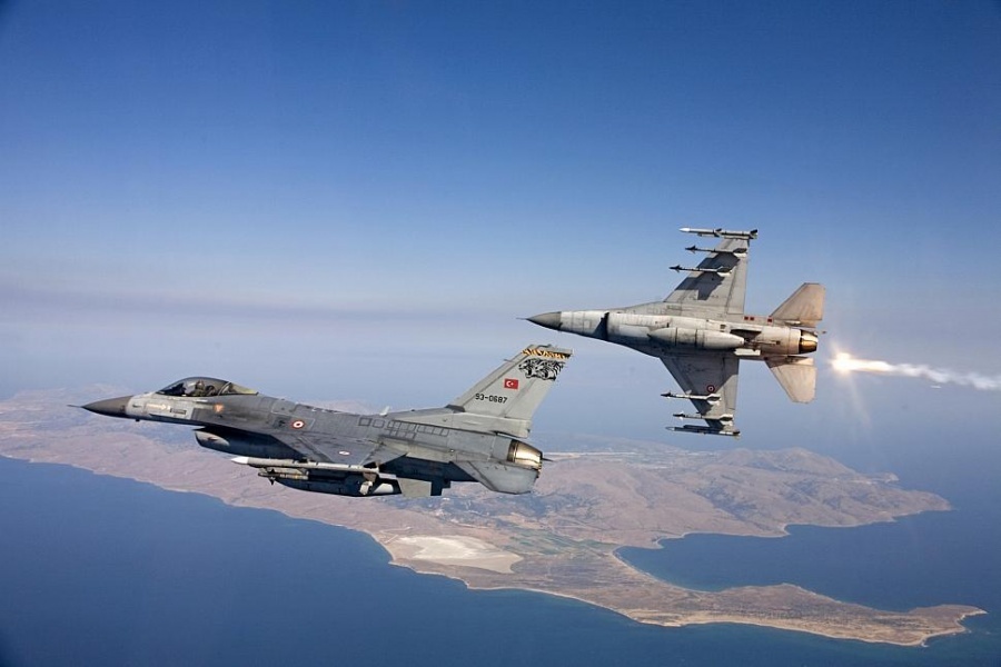 Νέο μπαράζ τουρκικών παραβιάσεων: Τουρκικά F-16 πέταξαν πάνω από Ρω, Φαρμακονήσι, Λειψούς, Αρκιούς