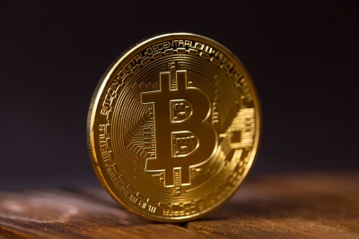 «Ηρεμία» στα ψηφιακά νομίσματα – Παραμένει κάτω από τα 3.500 δολ. το Bitcoin