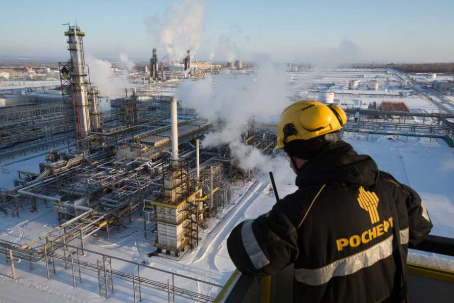 Η Κίνα εκμεταλλεύεται τις κυρώσεις και γεμίζει τα στρατηγικά της αποθέματα με φθηνό ρωσικό πετρέλαιο