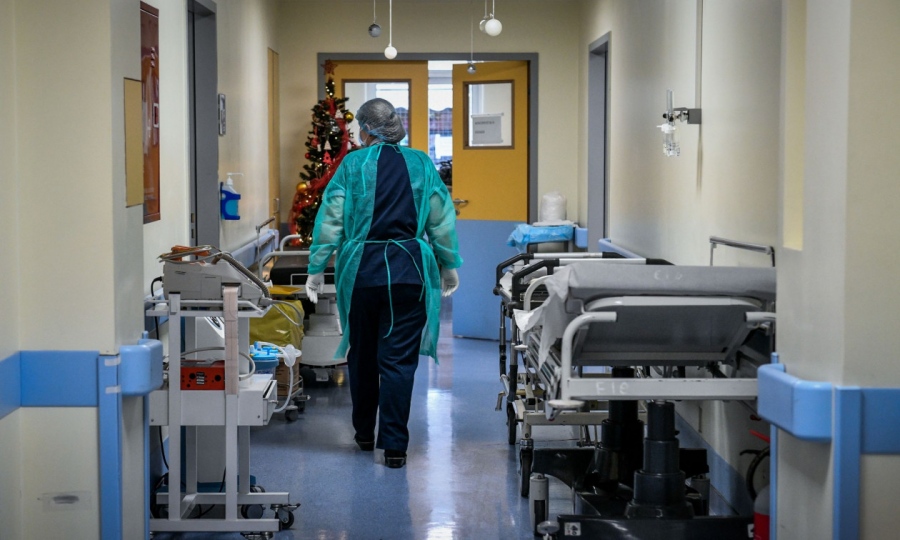 Κόλαση στην Αχαΐα - Δύο άτομα επιτέθηκαν σε γιατρό στο Κέντρο Υγείας