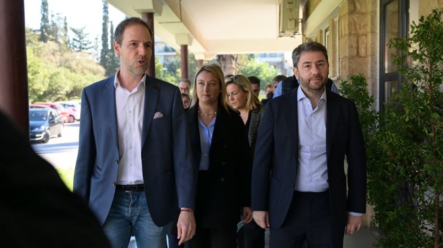 Ανδρουλάκης: Έχουμε χρέος να στηρίξουμε την αποϊδρυματοποίηση, την αναδοχή και νέες εναλλακτικές μορφές στήριξης των παιδιών