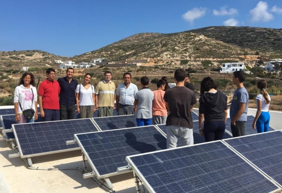 Φωτοβολταϊκό σύστημα παραγωγής ηλεκτρικής ενέργειας στο Γυμνάσιο Δονούσας