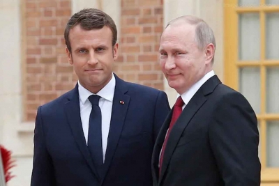 Επικοινωνία Macron - Putin για την εκκένωση αμάχων από τη Μαριούπολη
