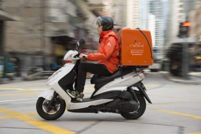 Απίστευτο: Εργοδότης απείλησε διανομέα ότι «θα βάλει μπράβους και θα τον βρούνε νεκρό σε χαντάκι»