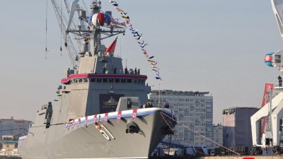 «Φονιάς» των θαλασσών το νέο πολεμικό πλοίο που καθέλκυσε η Βόρεια Κορέα - Μήνυμα Kim περί πολεμικής ετοιμότητας