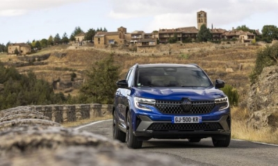 Με το Renault Austral στην Ισπανία!