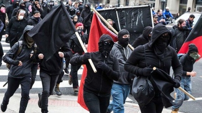 «Φαρ ουέστ η Ευρώπη» - Οι ΗΠΑ επικηρύσσουν με 10 εκατ. δολάρια τις Antifa οργανώσεις