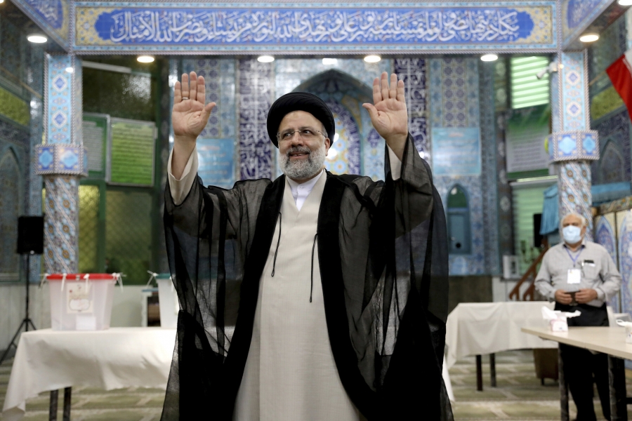 Ιράν: Ορκίστηκε ο νέος πρόεδρος της χώρας Ebrahim Raisi