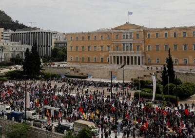 Reuters: Μεγάλες  συγκεντρώσεις στην Ελλάδα για τους χαμηλούς μισθούς και την πανάκριβη ενέργεια
