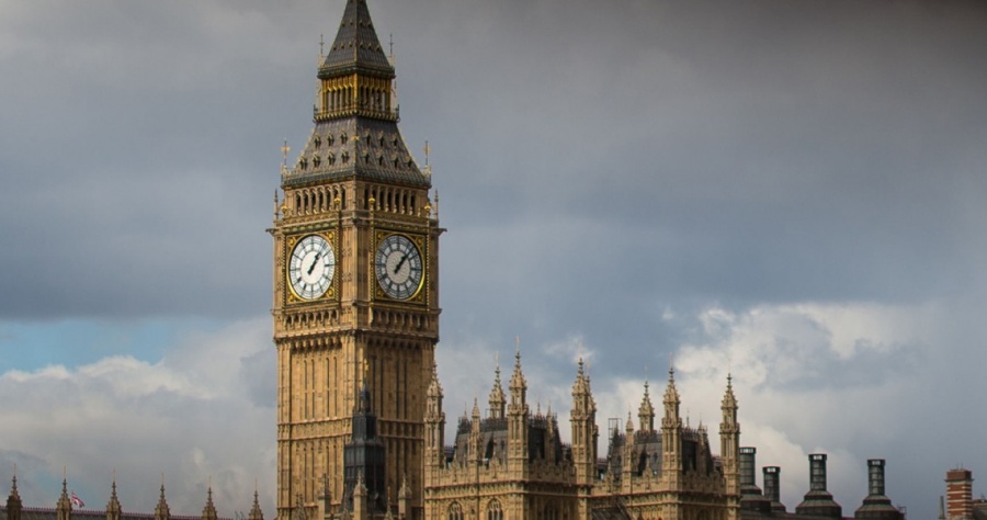 Μπορεί η Αγγλία να κερδίσει το Μουντιάλ αλλά η οικονομία της δεν θα σηκώσει κάποιο τρόπαιο