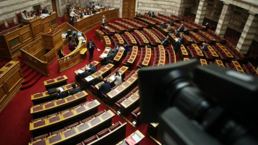 Βουλή: Ξεκίνησε η συζήτηση για την καταστολή του λαθρεμπορίου στην Επιτροπή Οικονομικών