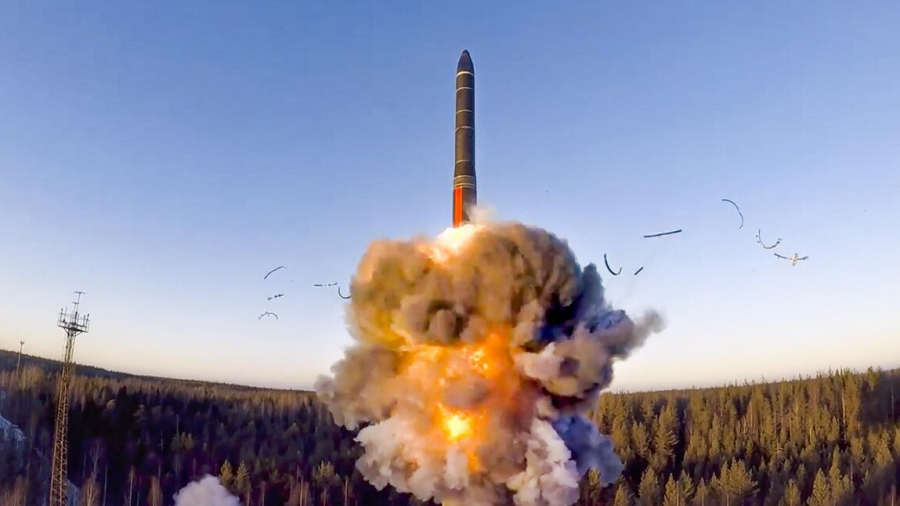 Ρώσος αναλυτής αποκάλυψε το κρυφό πλεονέκτημα του Oreshnik: «Τρυπάει τη γη... φτάνοντας στα καταφύγια του εχθρού»