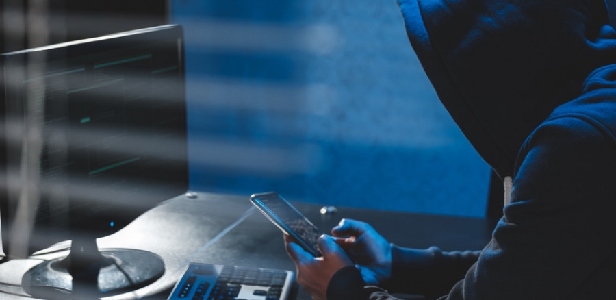 Αποκάλυψη: Έτσι αδειάζουν τους τραπεζικούς λογαριασμούς εν αγνοία σας - Οι απάτες, οι επενδύσεις και τι να προσέξετε