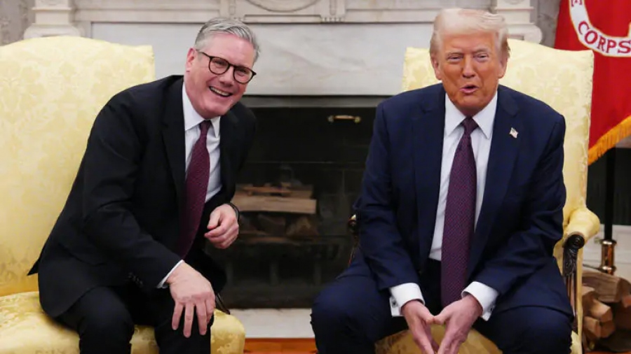 Η πιο μεγάλη υποκρισία της Δύσης: Η ΕΕ παραδίδει απαγορευμένο ρωσικό πετρέλαιο στους Αγγλοσάξονες για διύλιση