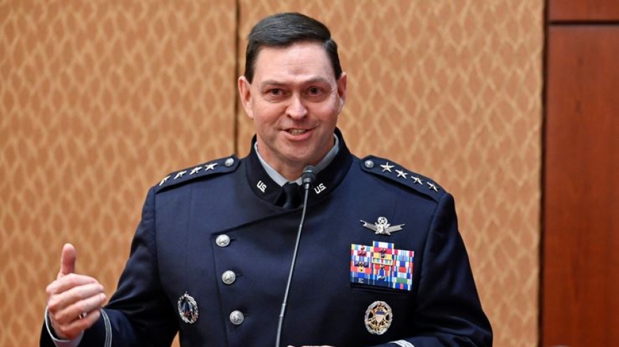 Chance Saltzman (Στρατηγός της Πολεμικής Αεροπορίας των ΗΠΑ): Πόλεμος στο διάστημα θα καταστρέψει την Γη