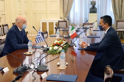 Ιστορική συμφωνία Ελλάδας - Ιταλίας για την οριοθέτηση ΑΟΖ - Μητσοτάκης: Αναγνωρίζει κυριαρχικά δικαιώματα σε όλα τα εδάφη, χερσαία και νησιωτικά